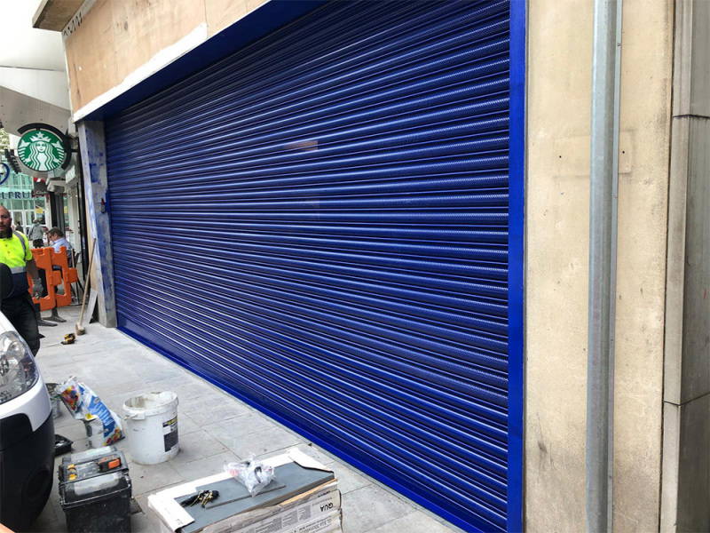 retail-shopping-centre-security-doors-1